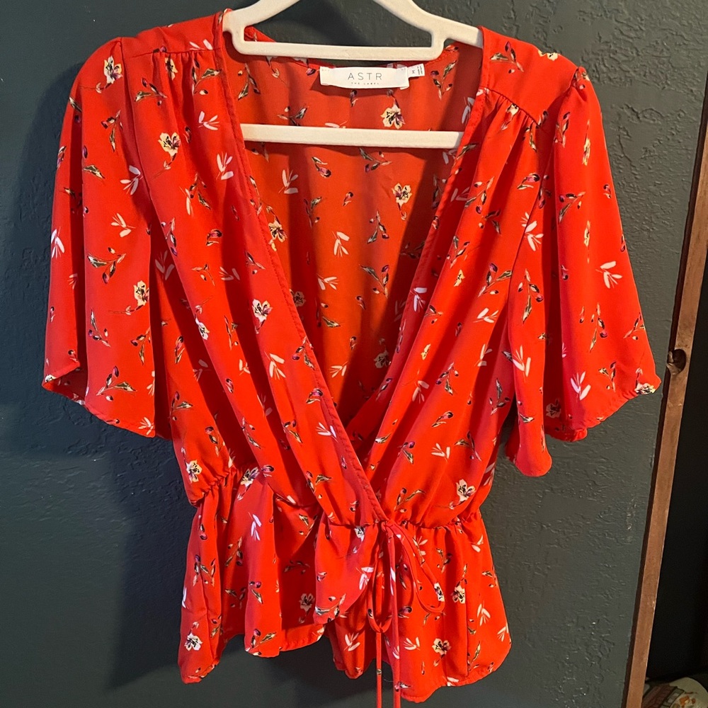 ASTR Peplum top